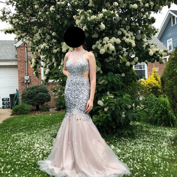 Camille La Vie prom dress - Picture 2 of 6